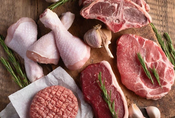 Precio de carne en Brasil cae 7% a $4.057 por tonelada tras seis meses consecutivos de caída