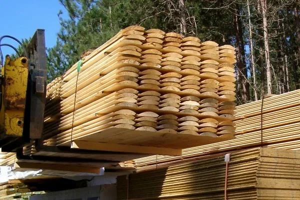 Lumber Prices Decrease in the U.S. but Stay High in Other Countries, Causing Significant Upheaval in the Global Market